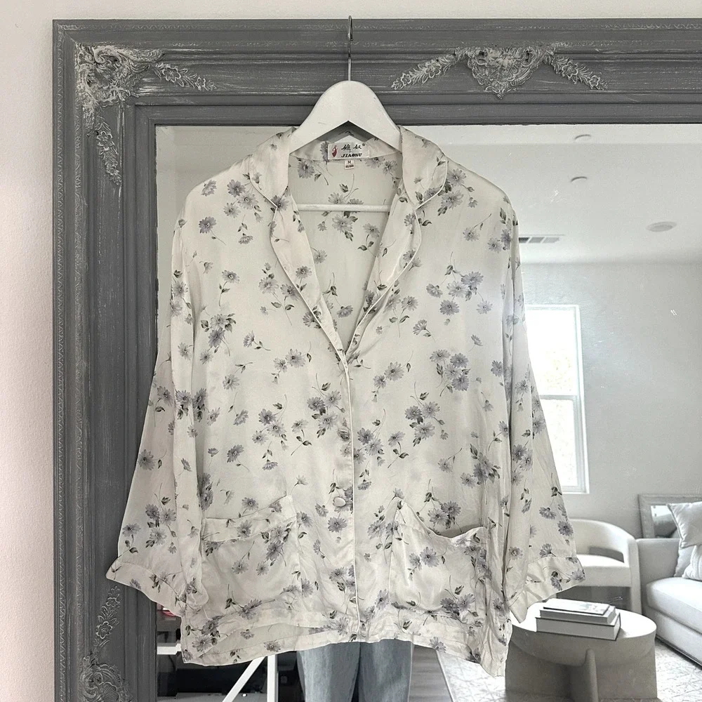 Vintage 100% Silk Luxe Floral Pajama Shirt Button Up Long Sleeve Breathable M